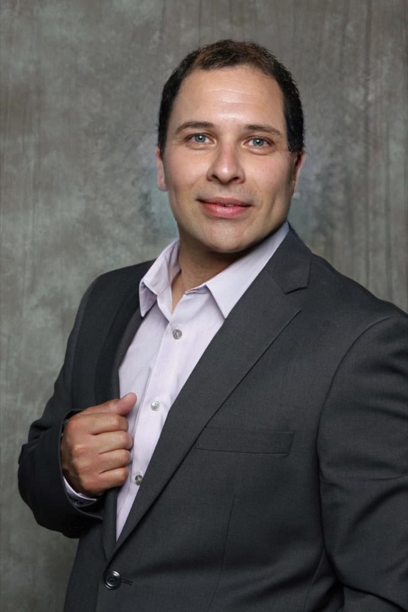 Nouman Khalil, Broker at RE/MAX Realty Specialists Inc.